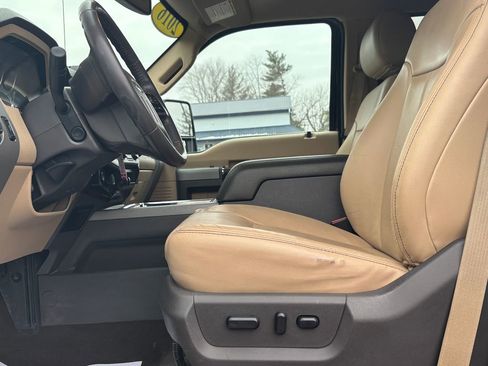 Used 2016 Ford F350 Lariat w/ Chrome Package image 24