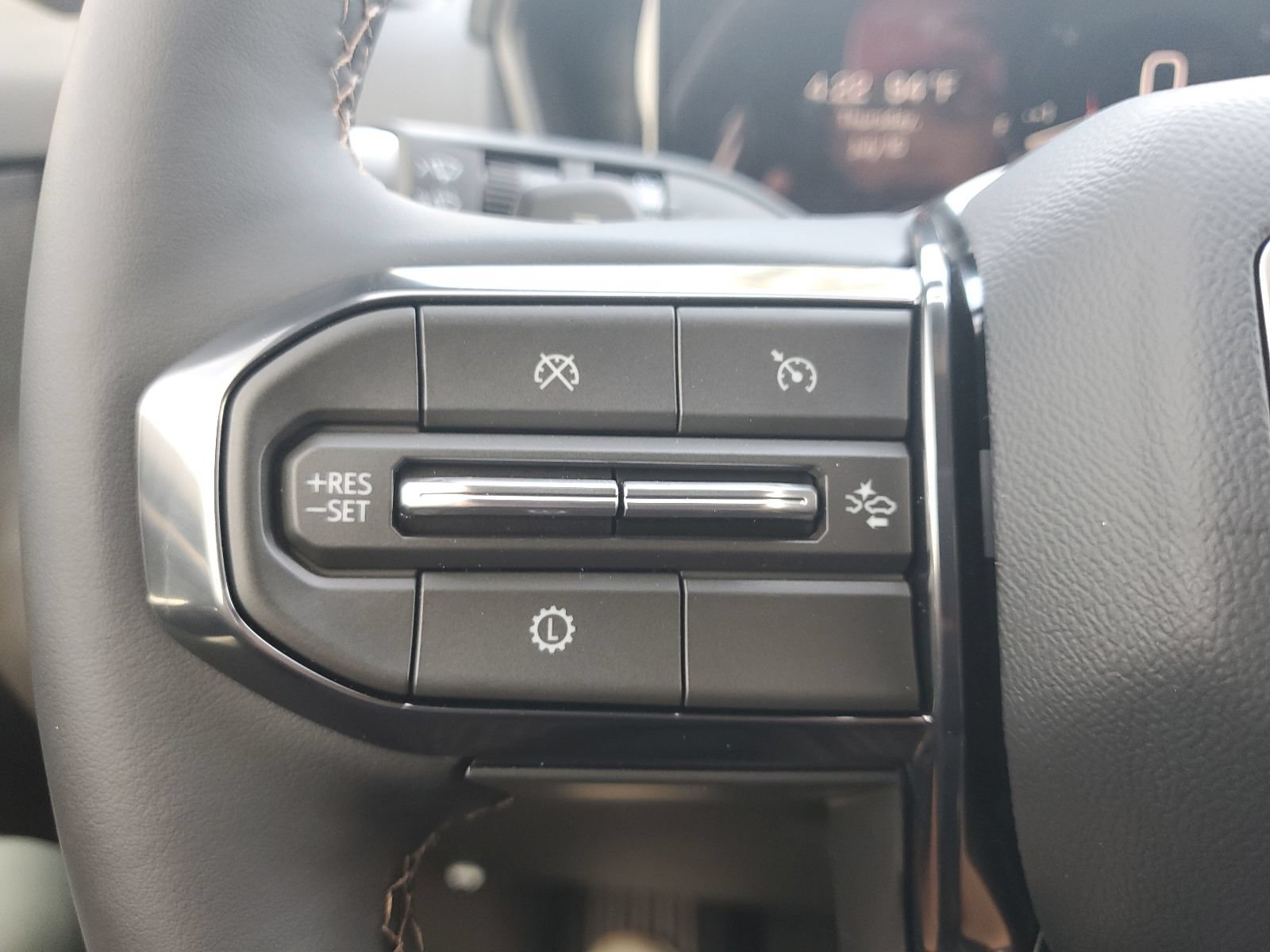 New 2027 GMC Terrain AT4 w/ LPO, Floor Liner Package AWD/4WD image 19