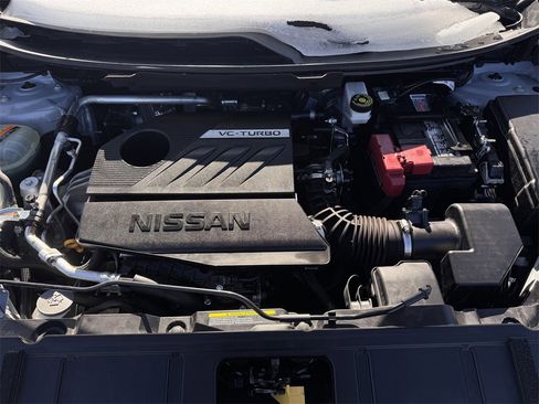 Used 2023 Nissan Rogue SV w/ SV Premium B Package image 29