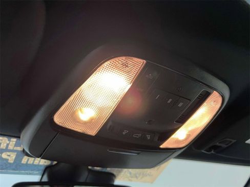 Used 2023 Dodge Durango GT image 34