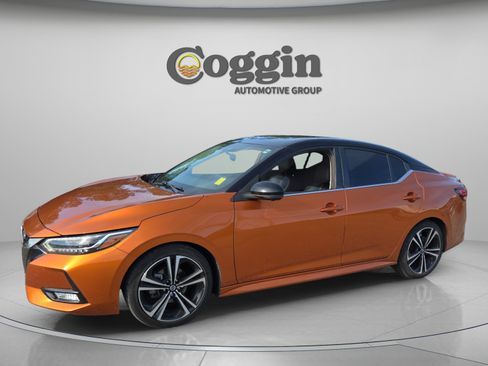 Used 2022 Nissan Sentra SR w/ SR Premium Package FWD image 1