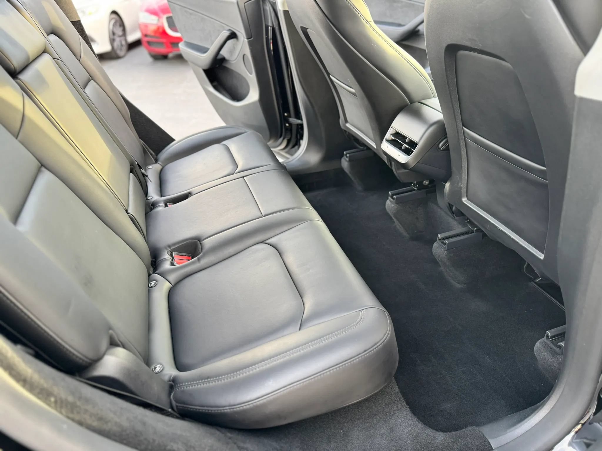 Used 2024 Tesla Model Y Long Range AWD/4WD image 15