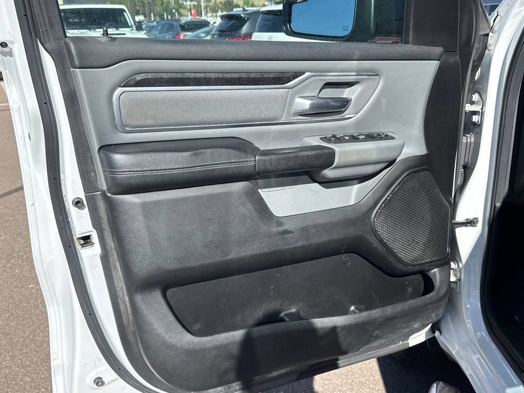 Used 2019 RAM 1500 Big Horn AWD/4WD image 11