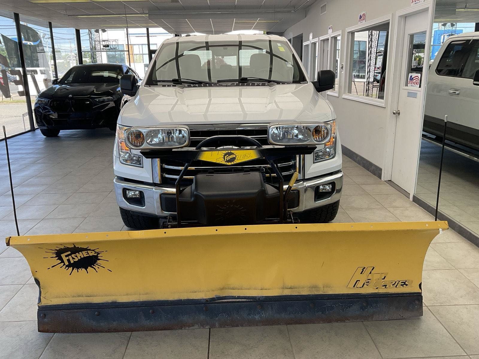 Used 2017 Ford F150 XLT w/ Equipment Group 302A Luxury AWD/4WD image 2