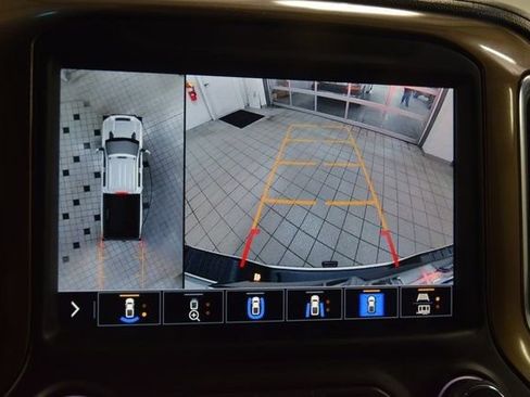 Used 2022 Chevrolet Silverado 2500 High Country w/ Safety Package II image 45