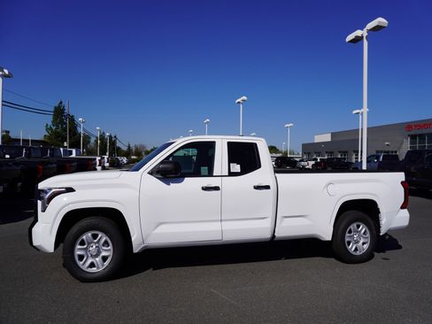 New 2026 Toyota Tundra SR image 6