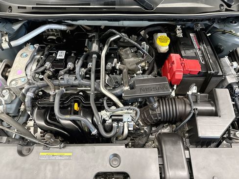 Used 2025 Nissan Sentra SR FWD image 29