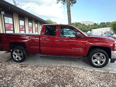 Used 2018 Chevrolet Silverado 1500 LT w/ All Star Edition AWD/4WD image 4