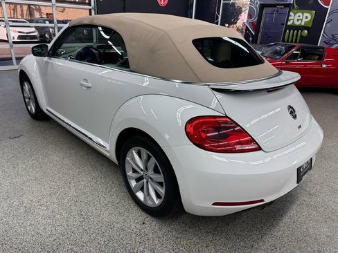 Used 2013 Volkswagen Beetle TDI FWD image 3