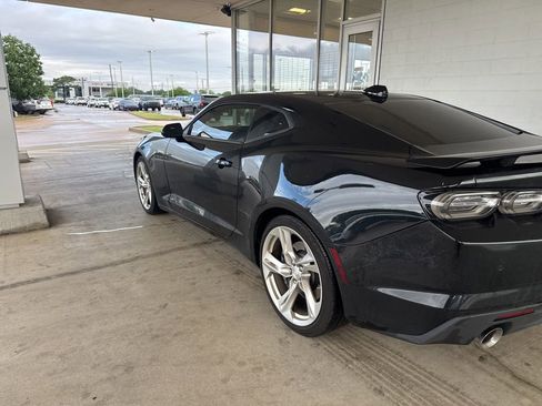 Used 2023 Chevrolet Camaro SS RWD image 5
