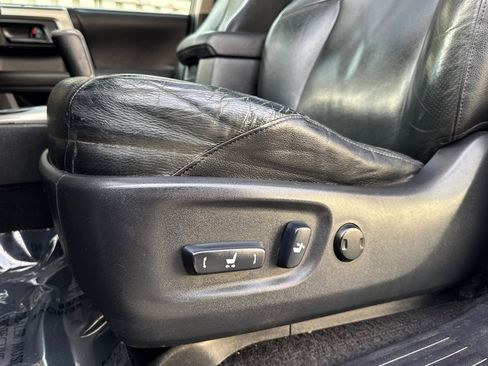 Used 2010 Toyota 4Runner Limited image 13