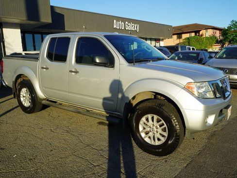 Used 2016 Nissan Frontier SV w/ SV Value Truck Package RWD image 3