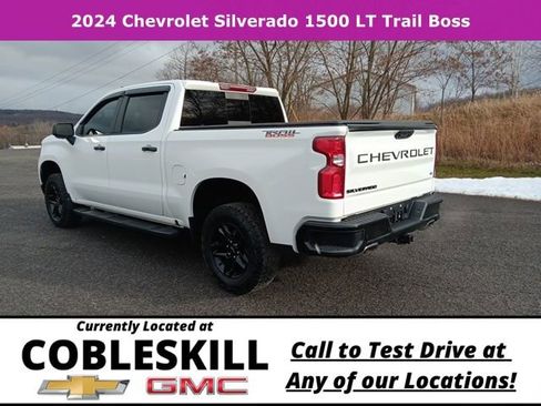 Used 2024 Chevrolet Silverado 1500 LT Trail Boss w/ Convenience Package II AWD/4WD image 7