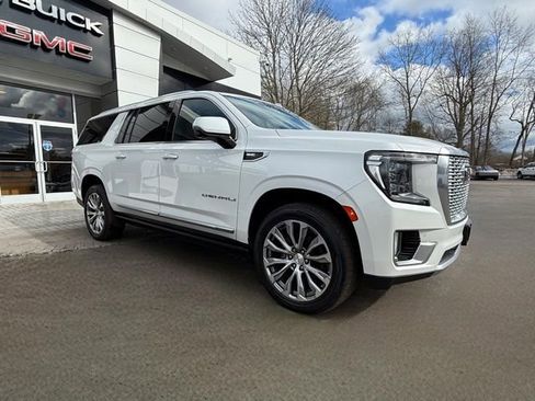 Used 2021 GMC Yukon XL Denali image 7