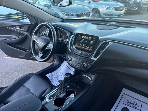 Used 2018 Chevrolet Malibu Premier w/ Premier Sun and Wheel Package image 23