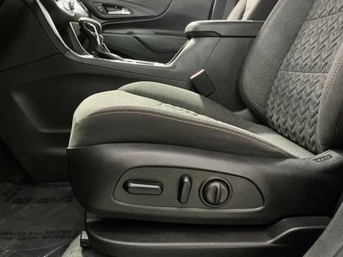 Used 2023 Chevrolet Equinox LT image 22