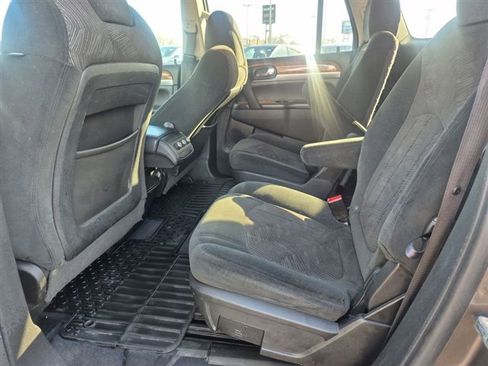 Certified 2011 Buick Enclave CX image 20