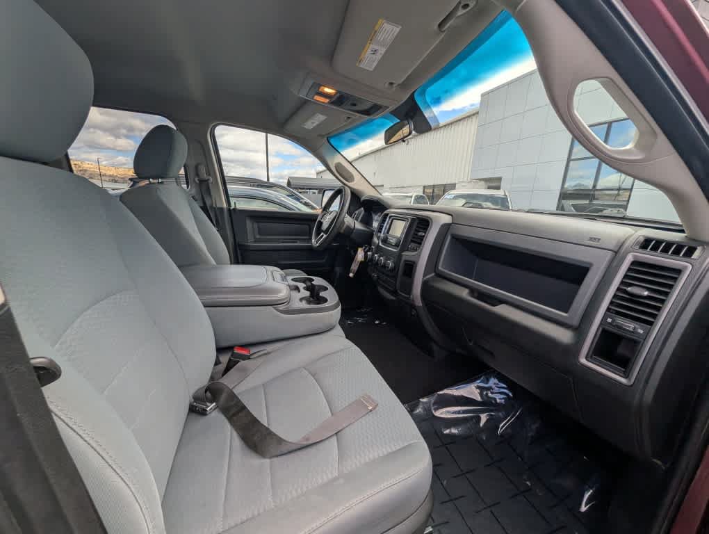 Used 2019 RAM 1500 Express AWD/4WD image 25