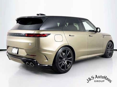 Used 2024 Land Rover Range Rover Sport SV Edition One Carbon Bronze AWD/4WD image 7