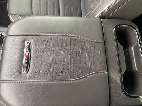 Used 2024 GMC Sierra 2500 AT4X image 22