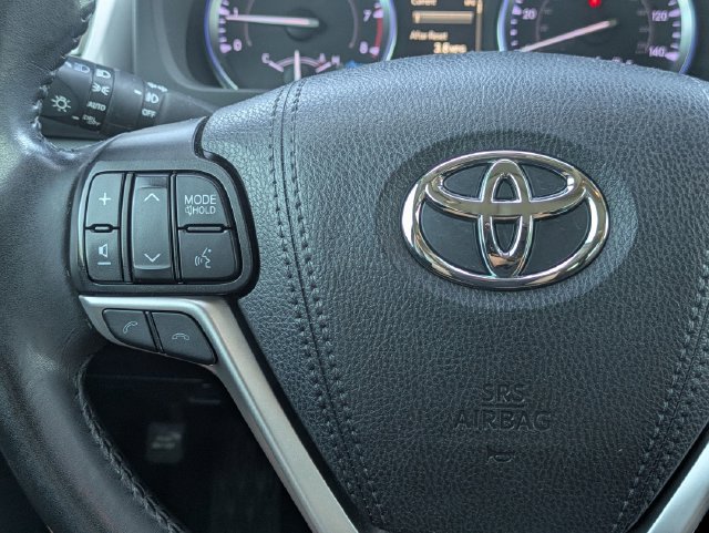 Used 2019 Toyota Highlander Limited AWD/4WD image 19