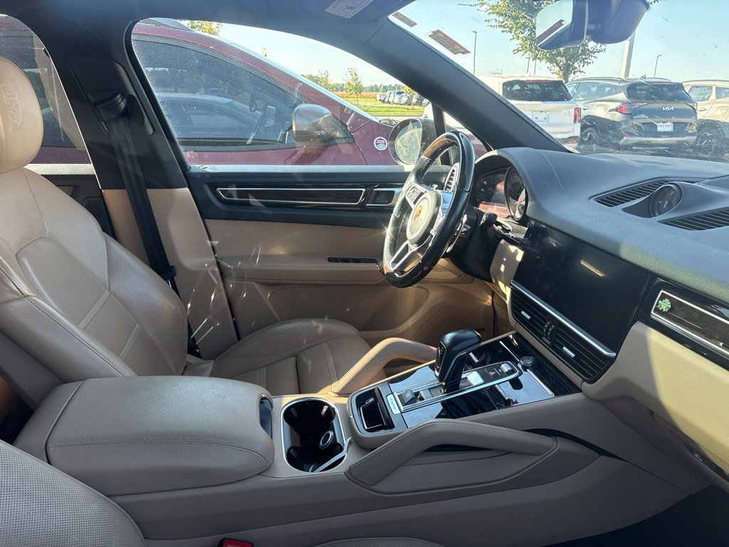 Used 2019 Porsche Cayenne AWD/4WD image 23