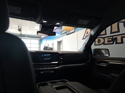 Used 2024 GMC Sierra 1500 Elevation image 14