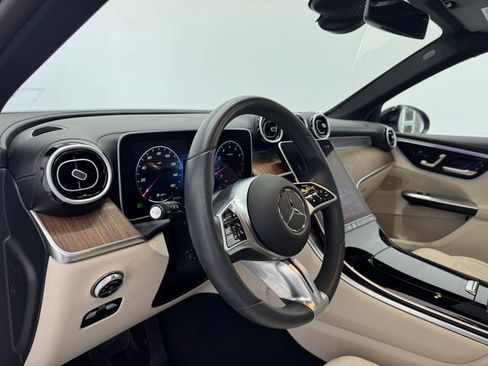 Used 2024 Mercedes-Benz GLC 300 GLC 300 image 34