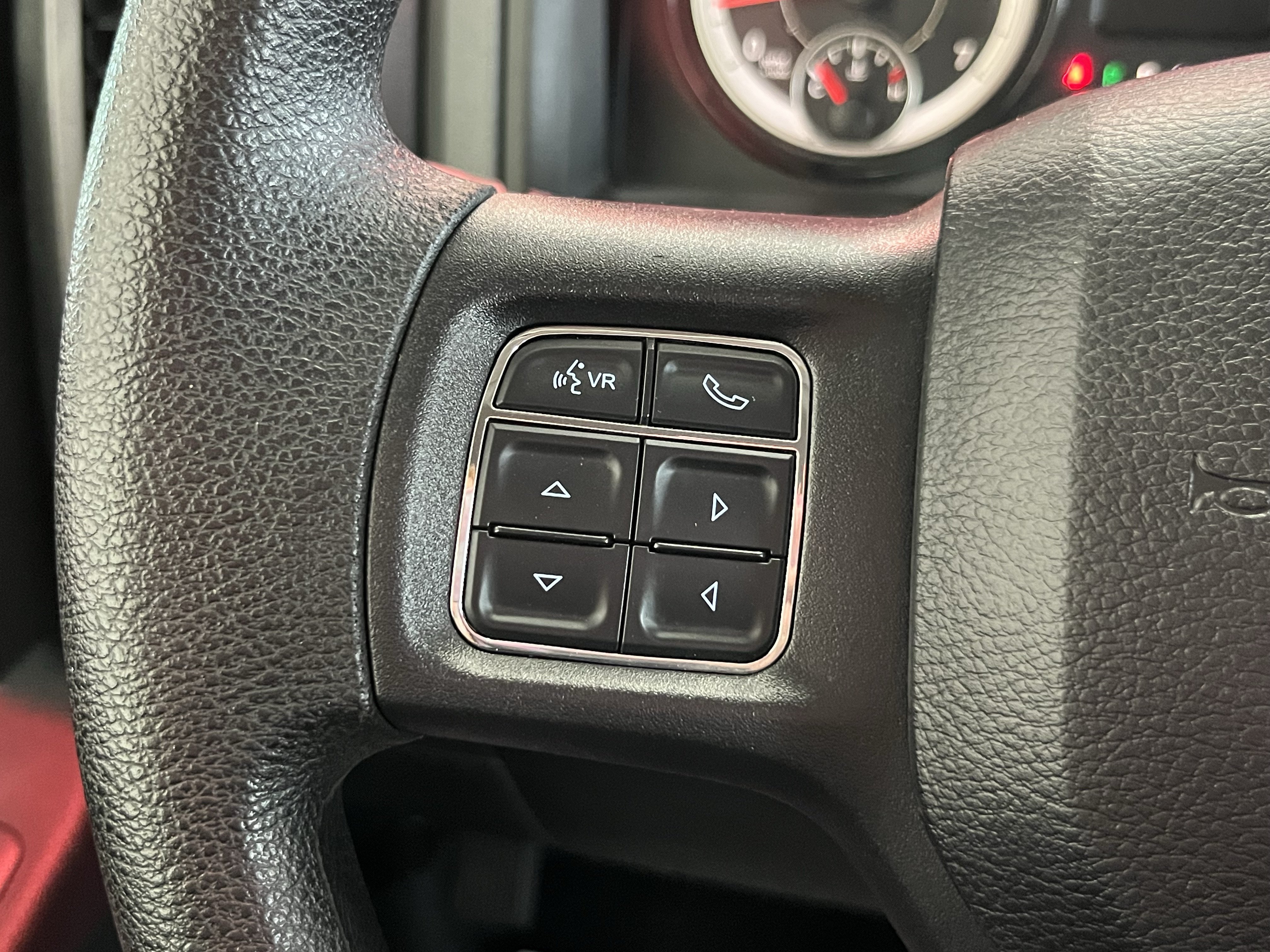 Used 2017 RAM 2500 Tradesman w/ Chrome Appearance Group AWD/4WD image 21