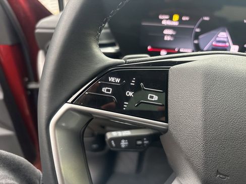 Certified 2025 Audi Q5 Premium w/ Convenience Package image 24