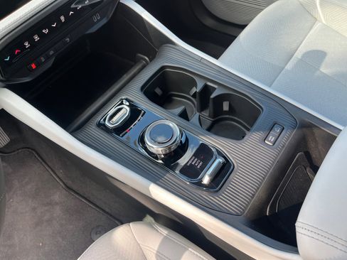 New 2026 Jeep Cherokee Laredo AWD/4WD image 23