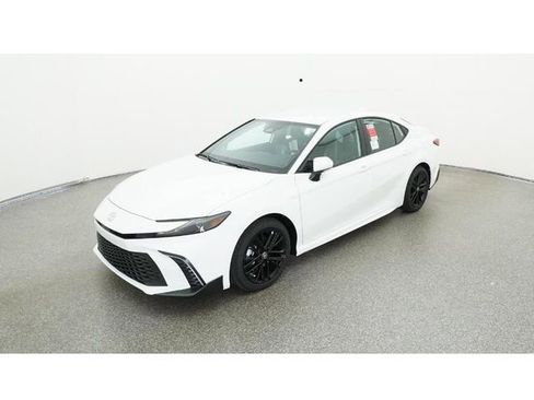 New 2026 Toyota Camry SE image 1