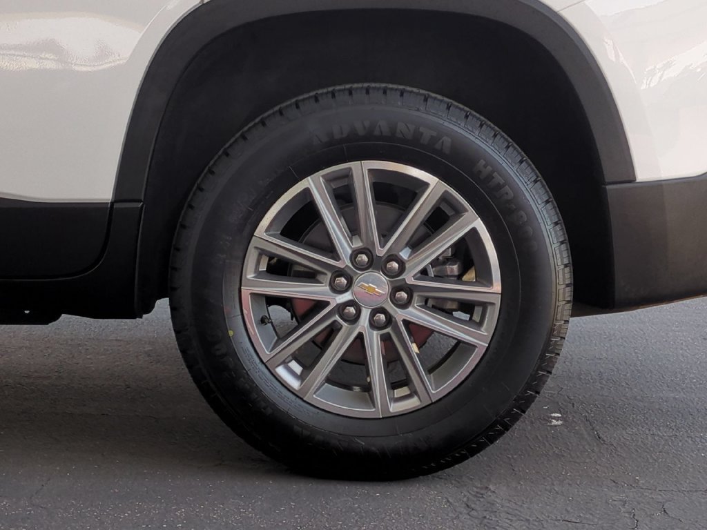Used 2023 Chevrolet Traverse LT FWD image 36