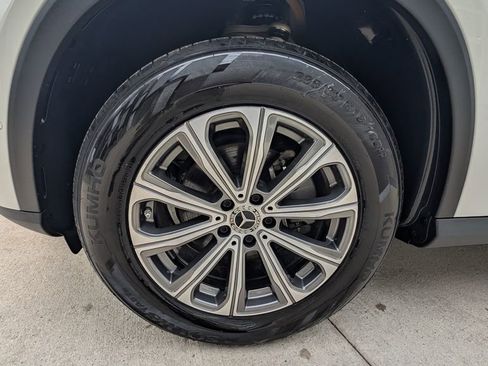 Used 2023 Mercedes-Benz GLC 300 4MATIC image 43