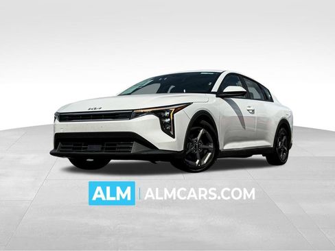 Used 2025 Kia K4 FWD image 1