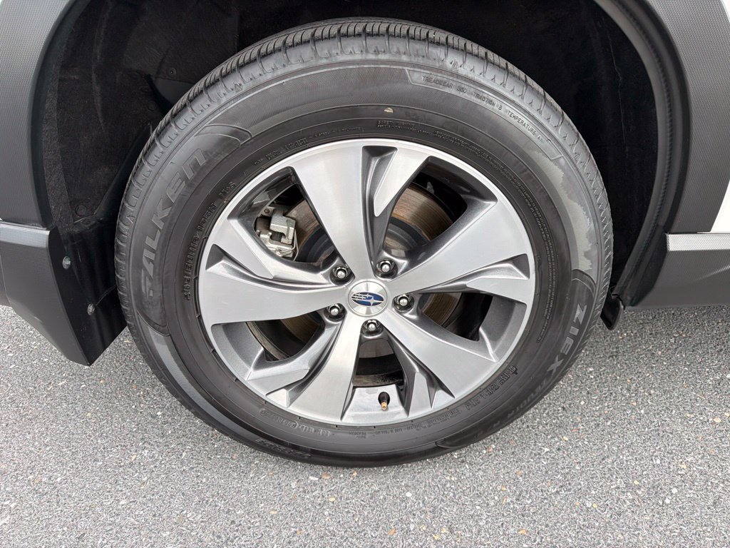 Certified 2025 Subaru Ascent Premium AWD/4WD image 11