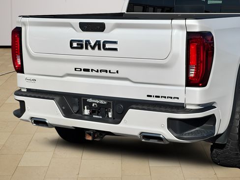 Used 2023 GMC Sierra 1500 Denali Ultimate AWD/4WD image 40