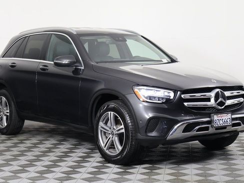 Certified 2022 Mercedes-Benz GLC 300 image 3