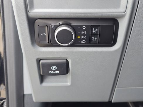 Used 2023 Ford F150 XL RWD image 21