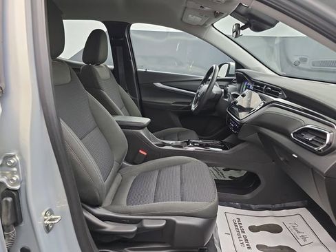 Used 2023 Chevrolet Bolt EUV LT w/ Driver Confidence Package image 48