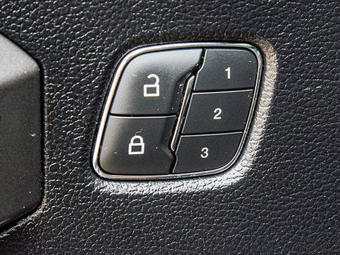 Used 2020 Ford F150 Platinum w/ Equipment Group 701A Luxury image 21