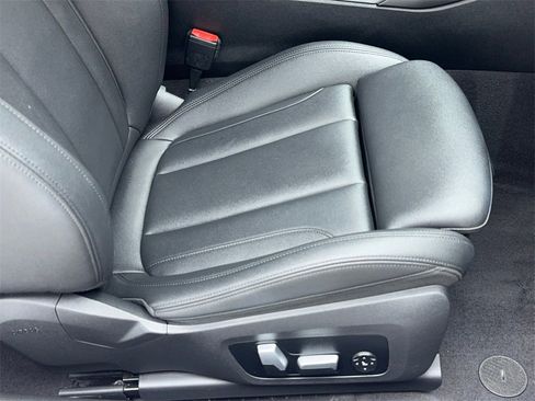 Used 2021 BMW 430i Convertible w/ Convenience Package image 52