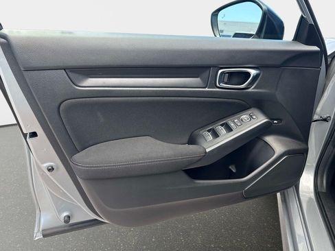 Used 2025 Honda Civic Sport image 15