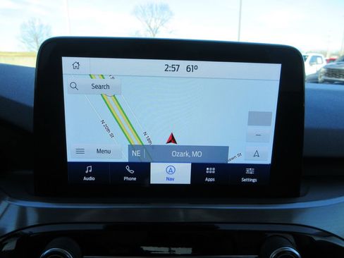 Used 2022 Ford Escape Titanium image 32