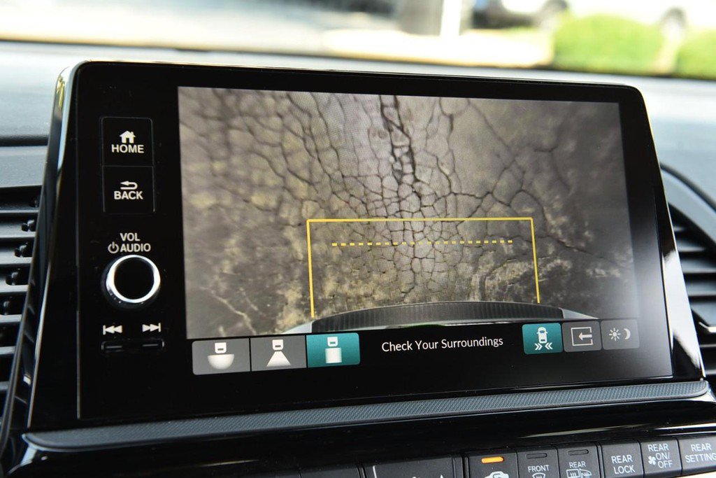 Certified 2026 Honda Odyssey Touring image 14