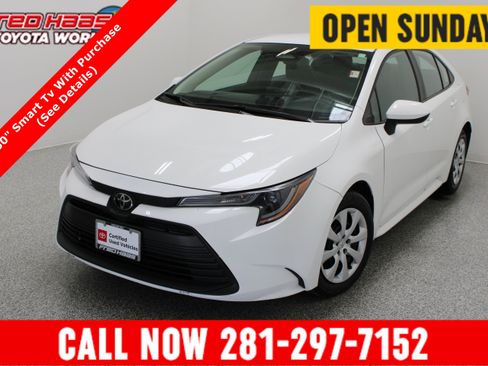 Certified 2025 Toyota Corolla LE FWD image 1