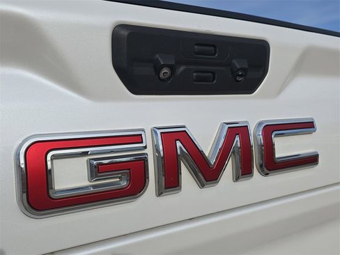 Used 2021 GMC Sierra 3500 Denali w/ Denali Ultimate Package image 14