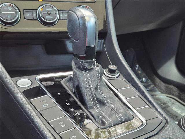 Used 2021 Volkswagen Jetta SE FWD image 15