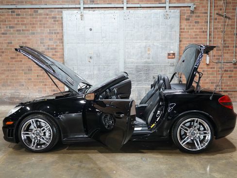 Used 2007 Mercedes-Benz SLK 55 AMG image 36
