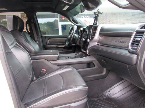 Used 2021 RAM 3500 Limited AWD/4WD image 39
